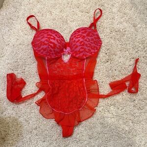Victoria’s Secret lingerie thong 34c bra apron pink red teddy animal print sheer